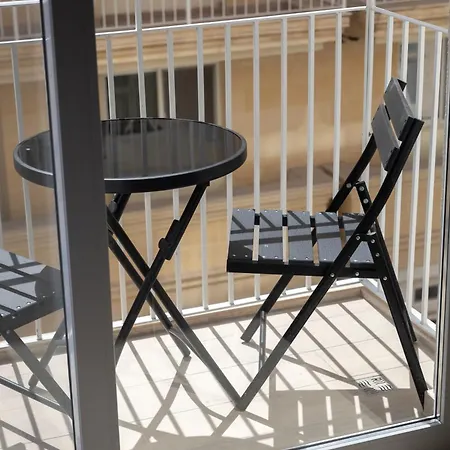 아파트 Modern 1br Close To Manoel Island Saint Julians & Tigne Shopping Mall *