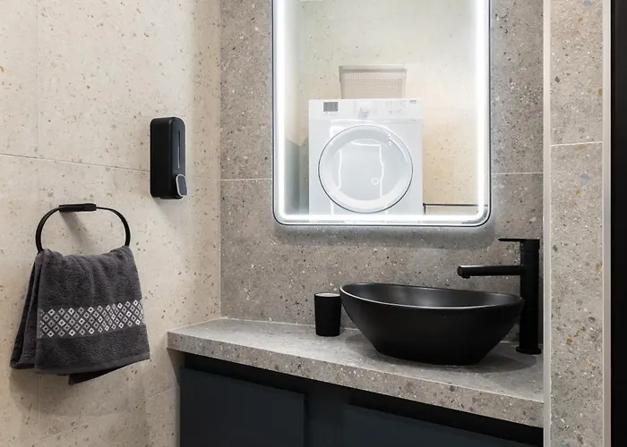 Daire Modern 1br Close To Manoel Island Saint Julians & Tigne Shopping Mall Gzira