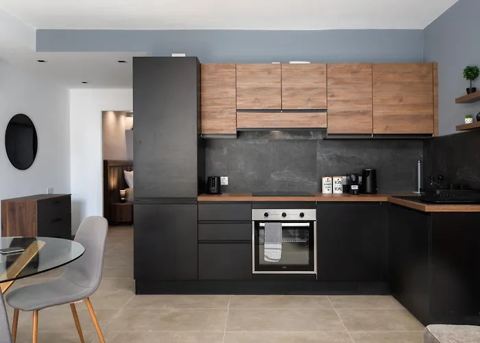 Daire Modern 1br Close To Manoel Island Saint Julians & Tigne Shopping Mall Gzira