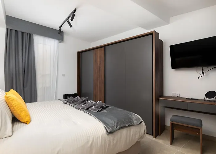 Daire Modern 1br Close To Manoel Island Saint Julians & Tigne Shopping Mall *