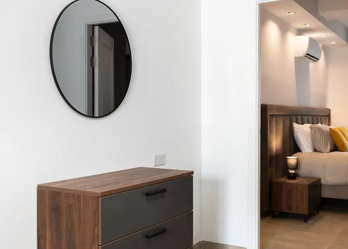 Modern 1br Close To Manoel Island Saint Julians & Tigne Shopping Mall